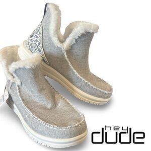 NWT - HEY DUDE Camden Brushed Cozy - SZ 10